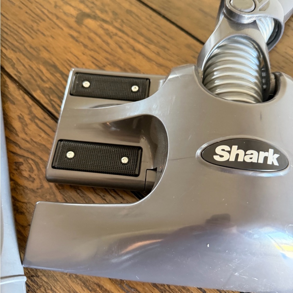 Shark Rocket Dust Away Vacuum Hard Floor Attachment Head Parts - Picture 3 of 11